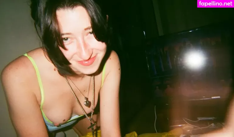 Anne Frank OnlyFans Thumbnail #Vf6H6kTtJY