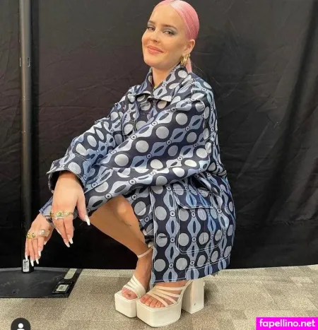 Anne Marie Rose Nicholson OnlyFans Thumbnail #849M3kTpyk