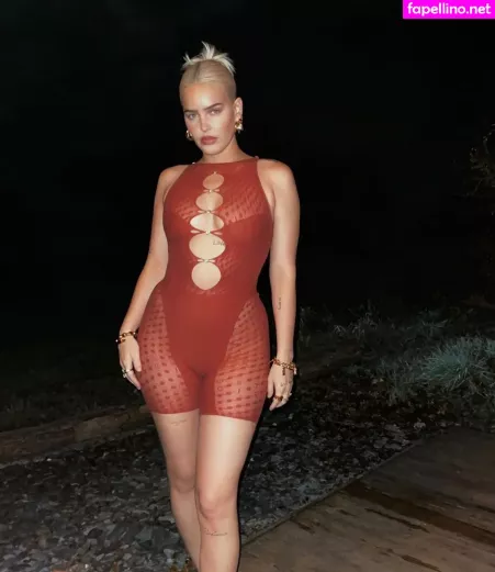 Anne Marie OnlyFans Thumbnail #2C81cxy2Gp
