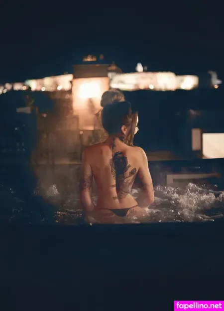 Anne Samanta Schubert OnlyFans Thumbnail #k4YdrBswEB