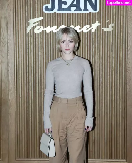 Anne Sofia Robbe OnlyFans Thumbnail #oksR0lz9NA