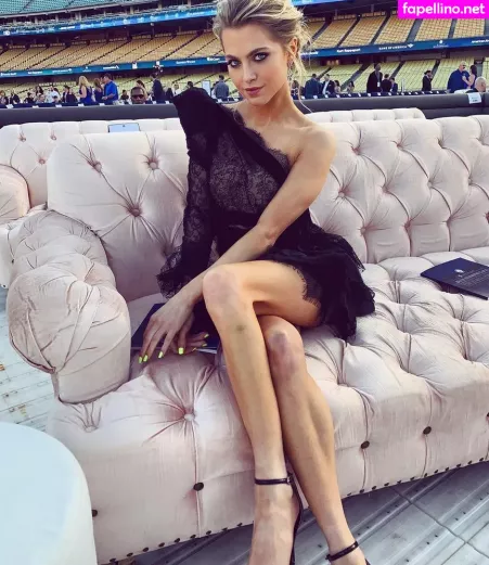 Anne Winters OnlyFans Thumbnail #02evEYNf2l