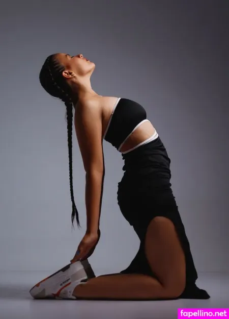 Annedixie OnlyFans Thumbnail #orobpbSGxn