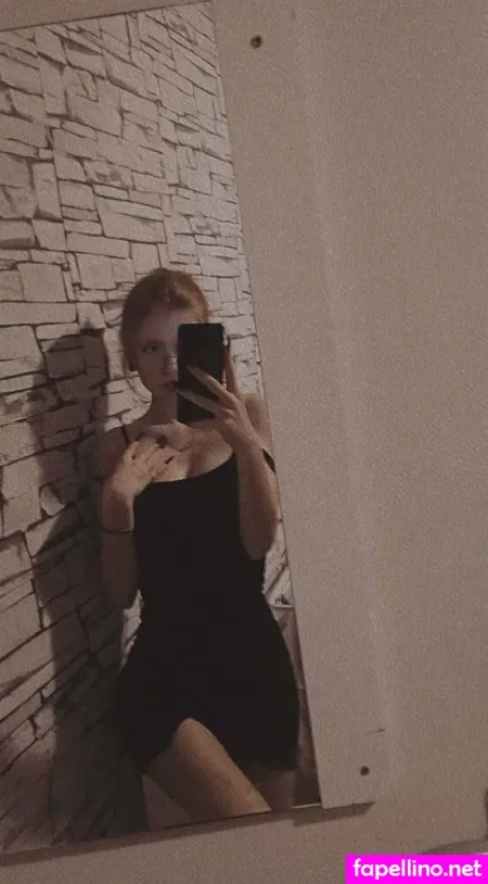 Annefoxxx OnlyFans Thumbnail #FSR9CNwdBd