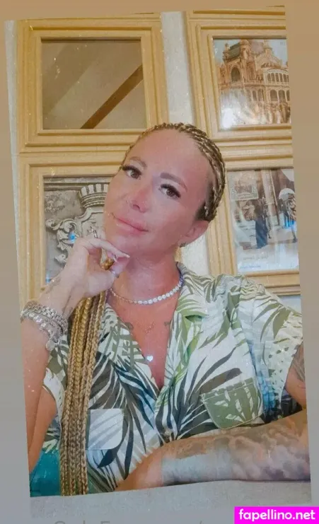 Annekay01 OnlyFans Thumbnail #liJxJgxcRr