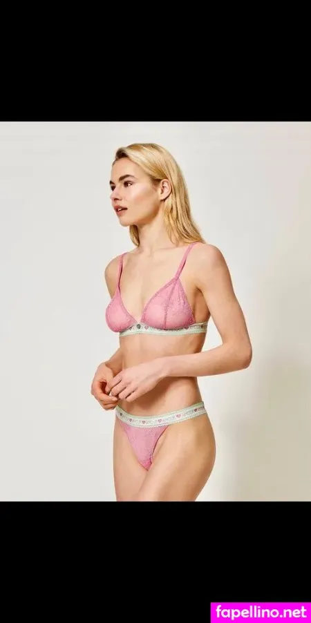 Annekee Molenaar OnlyFans Thumbnail #BFShhg9d7a