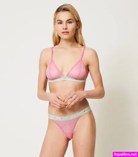 Annekee Molenaar OnlyFans Thumbnail #EidDhXWvx7