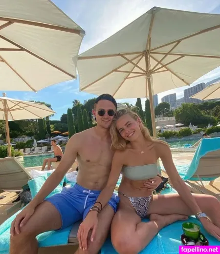 Annekee Molenaar OnlyFans Thumbnail #VDJpOLw1pB