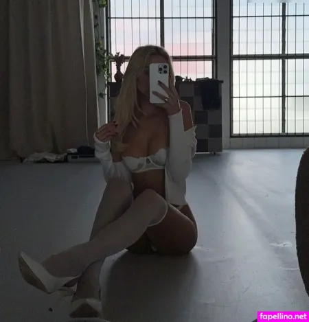 Annelisewestt OnlyFans Thumbnail #BsQr2g5SVS