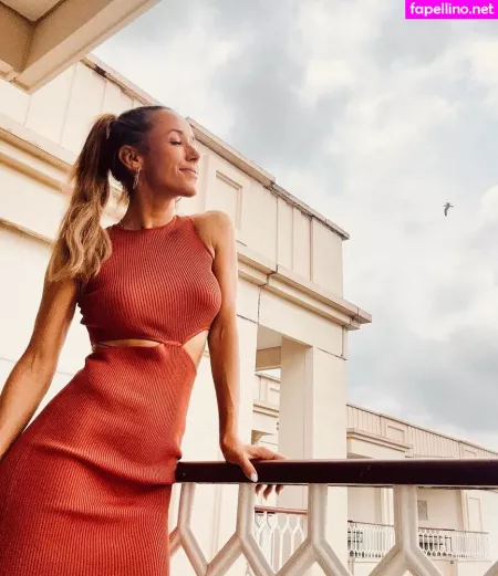 Annemarie Carpendale OnlyFans Thumbnail #1E6JOHuUDr