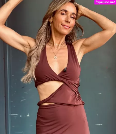 Annemarie Carpendale OnlyFans Thumbnail #5fdjHcURKK