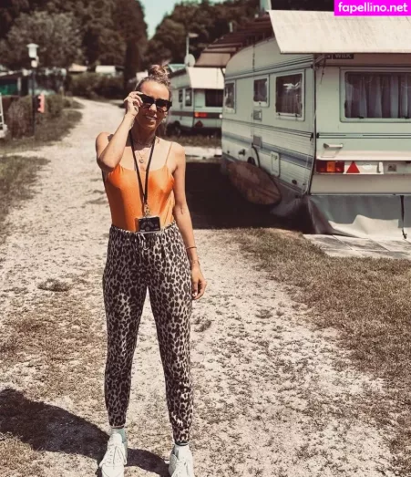 Annemarie Carpendale OnlyFans Thumbnail #BJOgfNJ7lQ