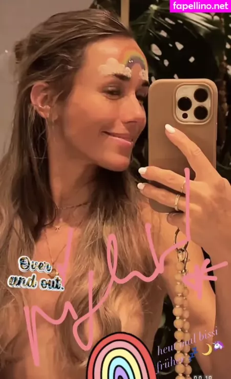 Annemarie Carpendale OnlyFans Thumbnail #KZRN8mDwiU