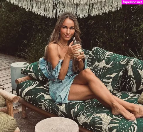 Annemarie Carpendale OnlyFans Thumbnail #P0SvOAORW1