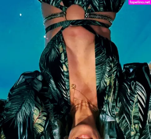 Annemarie Carpendale OnlyFans Thumbnail #PaRM8hTkLa