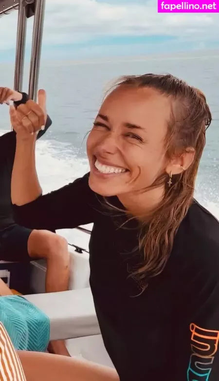Annemarie Carpendale OnlyFans Thumbnail #VRTbbYt4R7