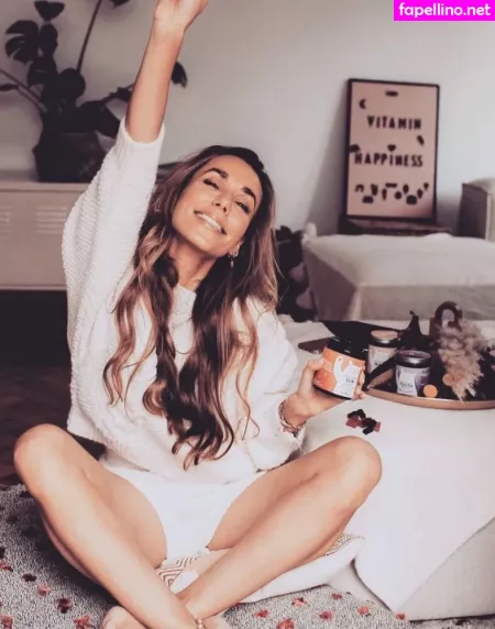 Annemarie Carpendale OnlyFans Thumbnail #VRo861bdou