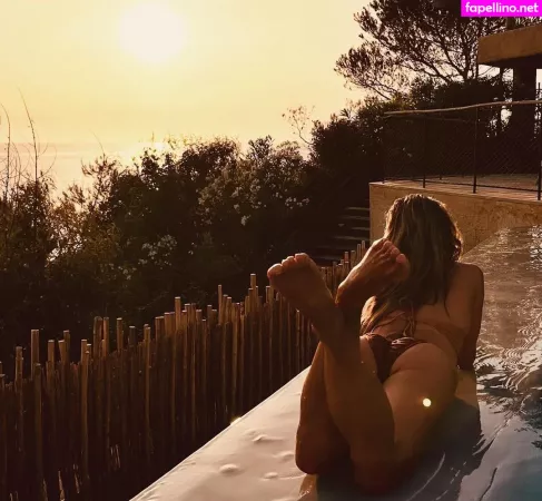 Annemarie Carpendale OnlyFans Thumbnail #YS376ONzmR