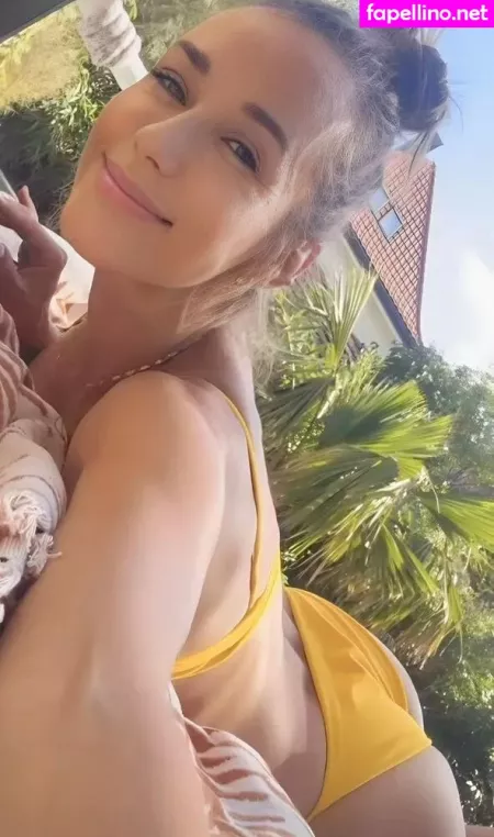 Annemarie Carpendale OnlyFans Thumbnail #Zn3oMvF6pf