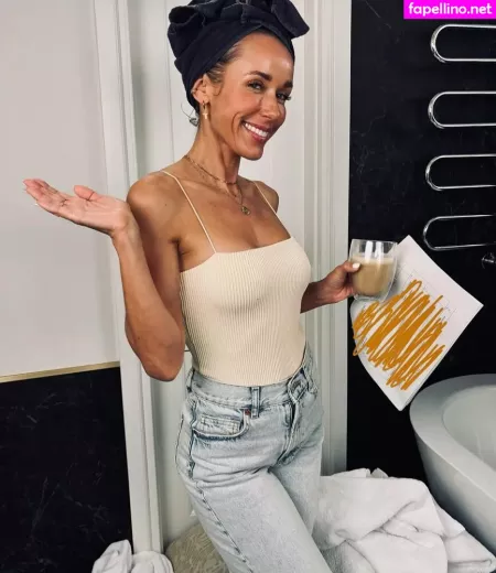 Annemarie Carpendale OnlyFans Thumbnail #aHAlon5iGX
