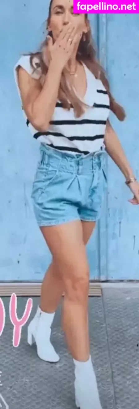 Annemarie Carpendale OnlyFans Thumbnail #lRiUydAfZj
