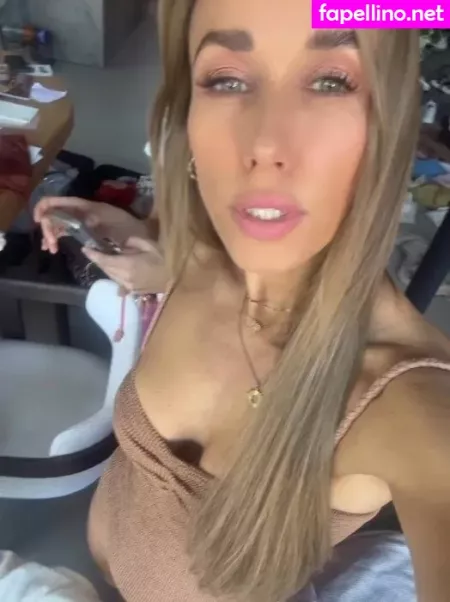 Annemarie Carpendale OnlyFans Thumbnail #mbAdf2JFFw