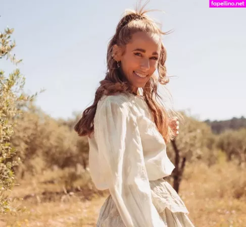 Annemarie Carpendale OnlyFans Thumbnail #mxyRvhuuuJ