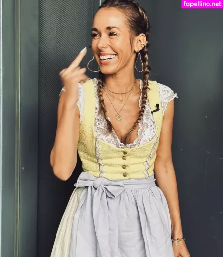 Annemarie Carpendale OnlyFans Thumbnail #rkh1Zb4nsD