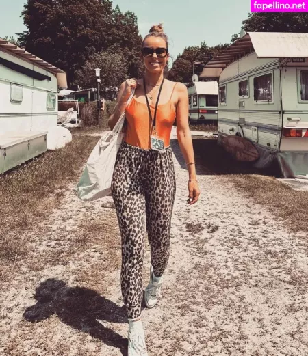 Annemarie Carpendale OnlyFans Thumbnail #ufKsWWpXIh