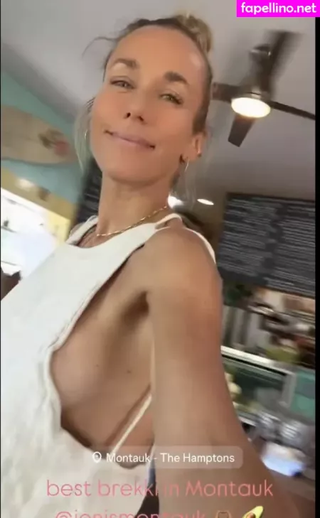 Annemarie Carpendale OnlyFans Thumbnail #vRu2WsUap8