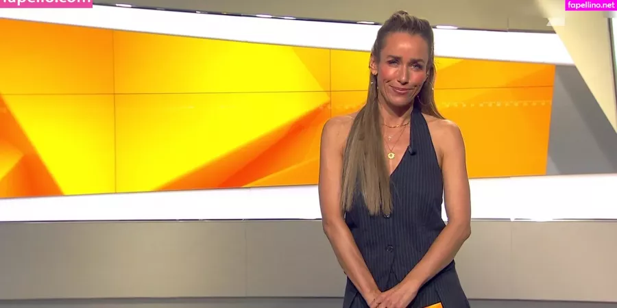Annemarie Carpendale OnlyFans Thumbnail #xYWmAu4A76