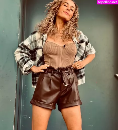 Annemarie Carpendale OnlyFans Thumbnail #z8UBw8rA1e