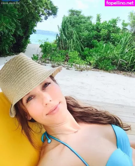 Annemarie Warnkross OnlyFans Thumbnail #buGxrZABwx