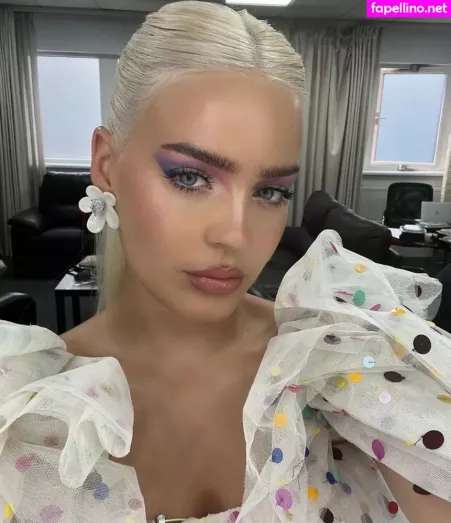 Annemarie OnlyFans Thumbnail #lWHW3wwAM9