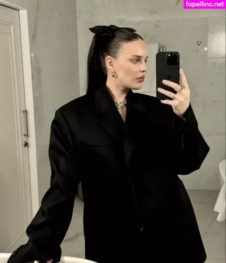 Annemarie OnlyFans Thumbnail #uP8PhKL4jK