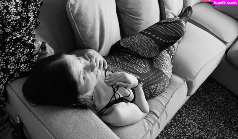 Annemarieontour OnlyFans Thumbnail #Ye2SczkBX1