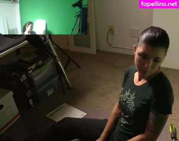 Annemunition OnlyFans Thumbnail #0QPsqw12JE