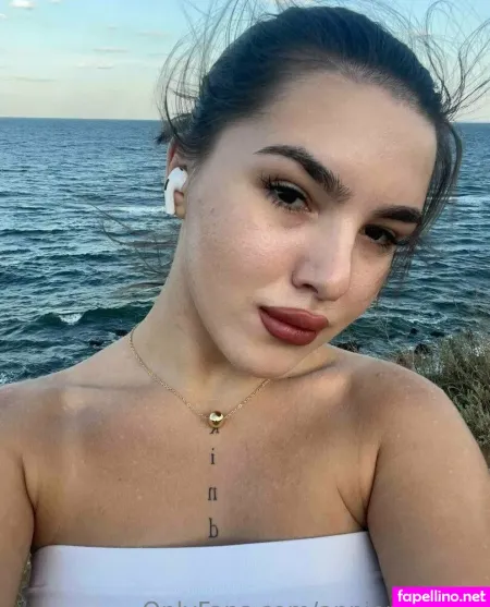 Anneterra OnlyFans Thumbnail #LgXQsu2lzo
