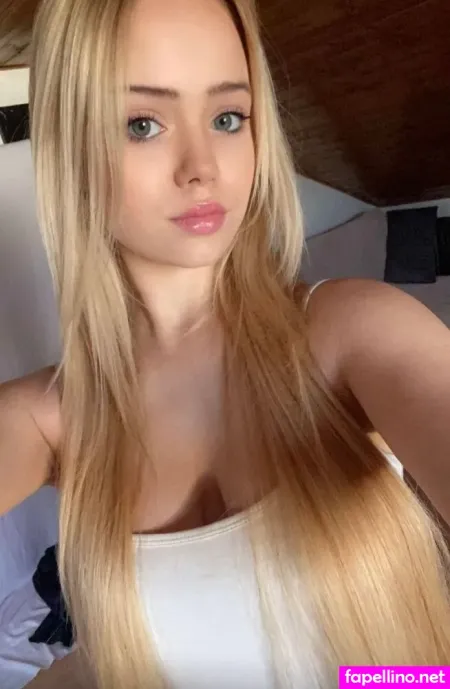 Annewendel OnlyFans Thumbnail #PzzHBXqsHW