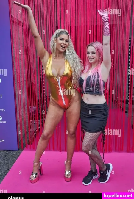 Annewnsch OnlyFans Thumbnail #r9XaPZmX21