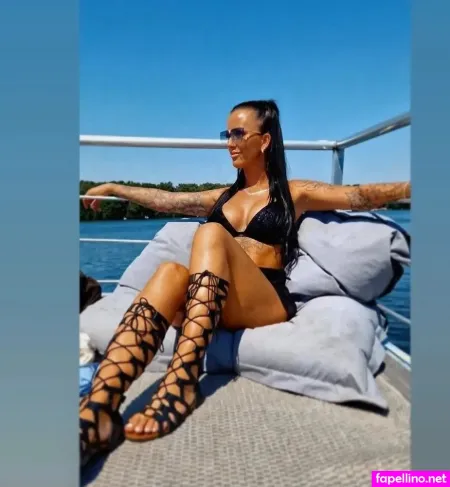 Anni 32 OnlyFans Thumbnail #2ivLaPs7ri