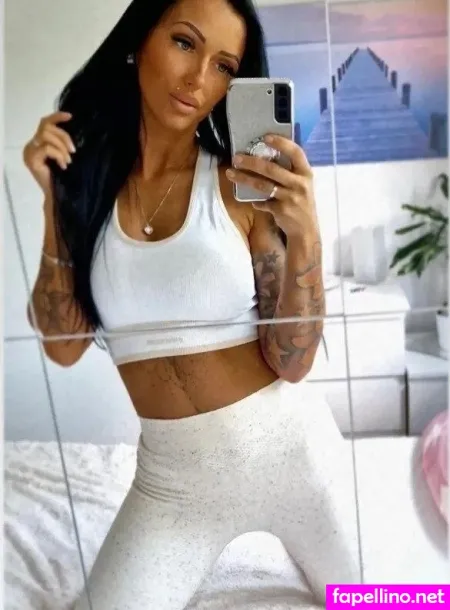 Anni 32 OnlyFans Thumbnail #5qqppHlqNg