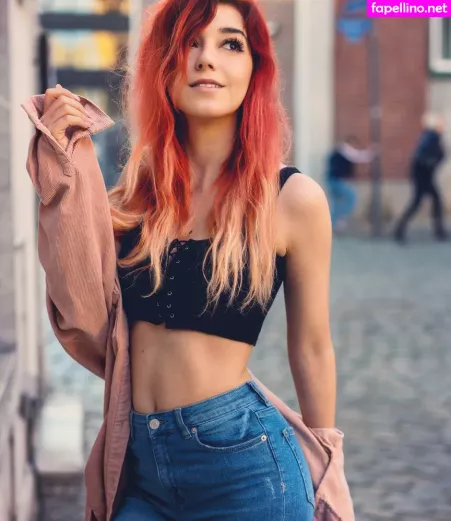 Anni The Duck OnlyFans Thumbnail #EliIOUVCll