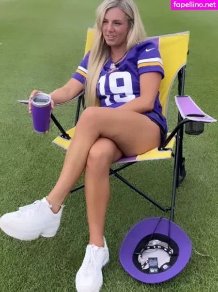 Annie Agar OnlyFans Thumbnail #4UqjFLeIE1