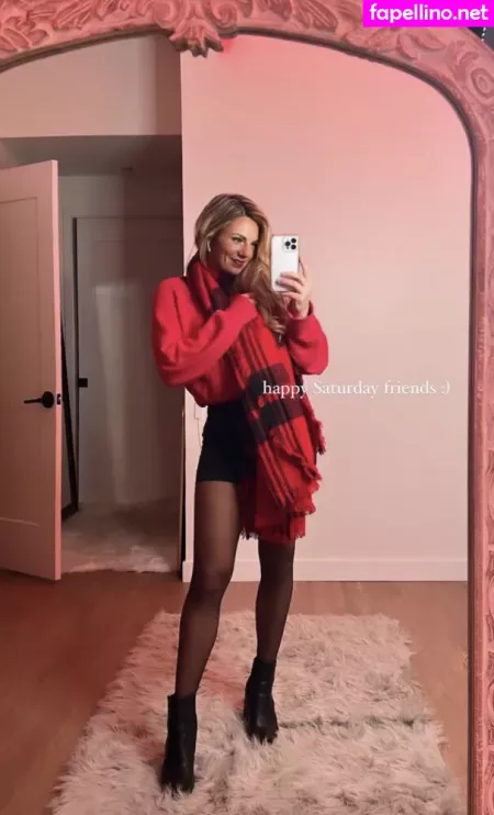 Annie Agar OnlyFans Thumbnail #d563Tndy0U