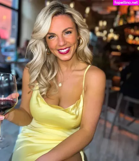 Annie Agar OnlyFans Thumbnail #urqibHOP4O