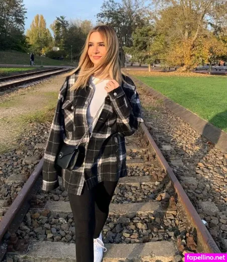 Annie Bny OnlyFans Thumbnail #WQh188Qf1G