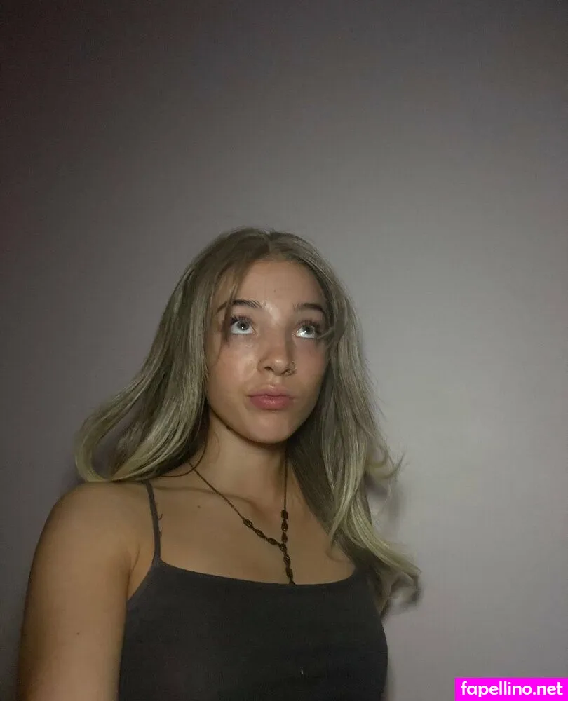 anniedaviss, trashyanniemusic Nude Leaked OnlyFans Photo #UEeg4OtUOk