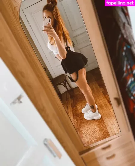 Annie Foxx OnlyFans Thumbnail #aCYwRkjBdO