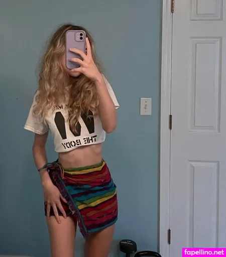 Annie Frequentpuker OnlyFans Thumbnail #2CEjWWQpzj